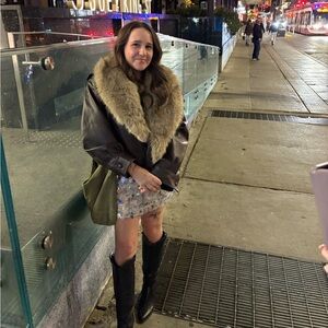 Meet your Posher, Abigail